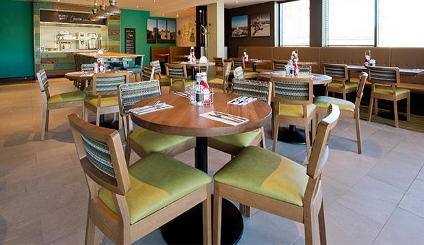 Premier Inn Holyhead Bagian luar foto